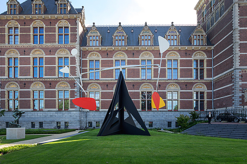 Kinetic Sculptures by Alexander Calder: Alexander Calder, Five Empties, 1973. Calder Foundation, New York © 2014 Calder Foundation, New York / Artists Rights Society, New York. Photo: Olivier Middendorp