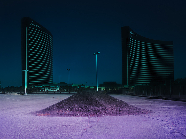 Las Vegas by Maciek Jasik: 