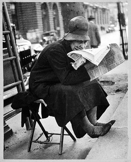 Lisette Model: Woman reading