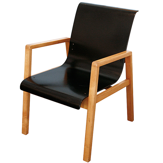 Alvar Aalto furniture: Chair No 51.
