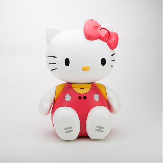Hello Kitty Culture: Hello Kitty Robot
2004. Photo Credit: Japanese American National Museum