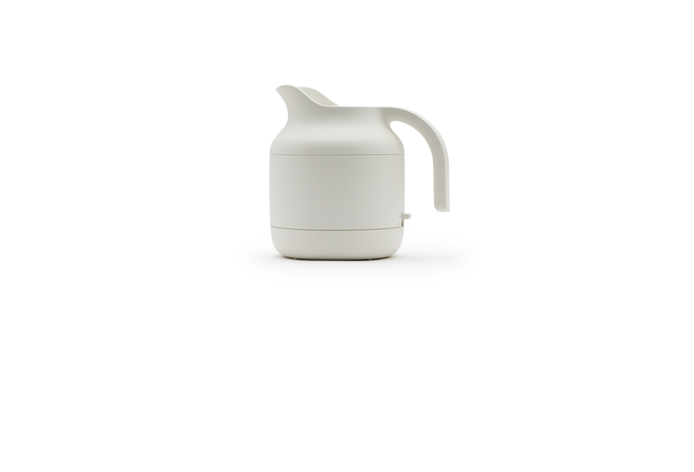 Electric kettle by Naoto Fukasaw