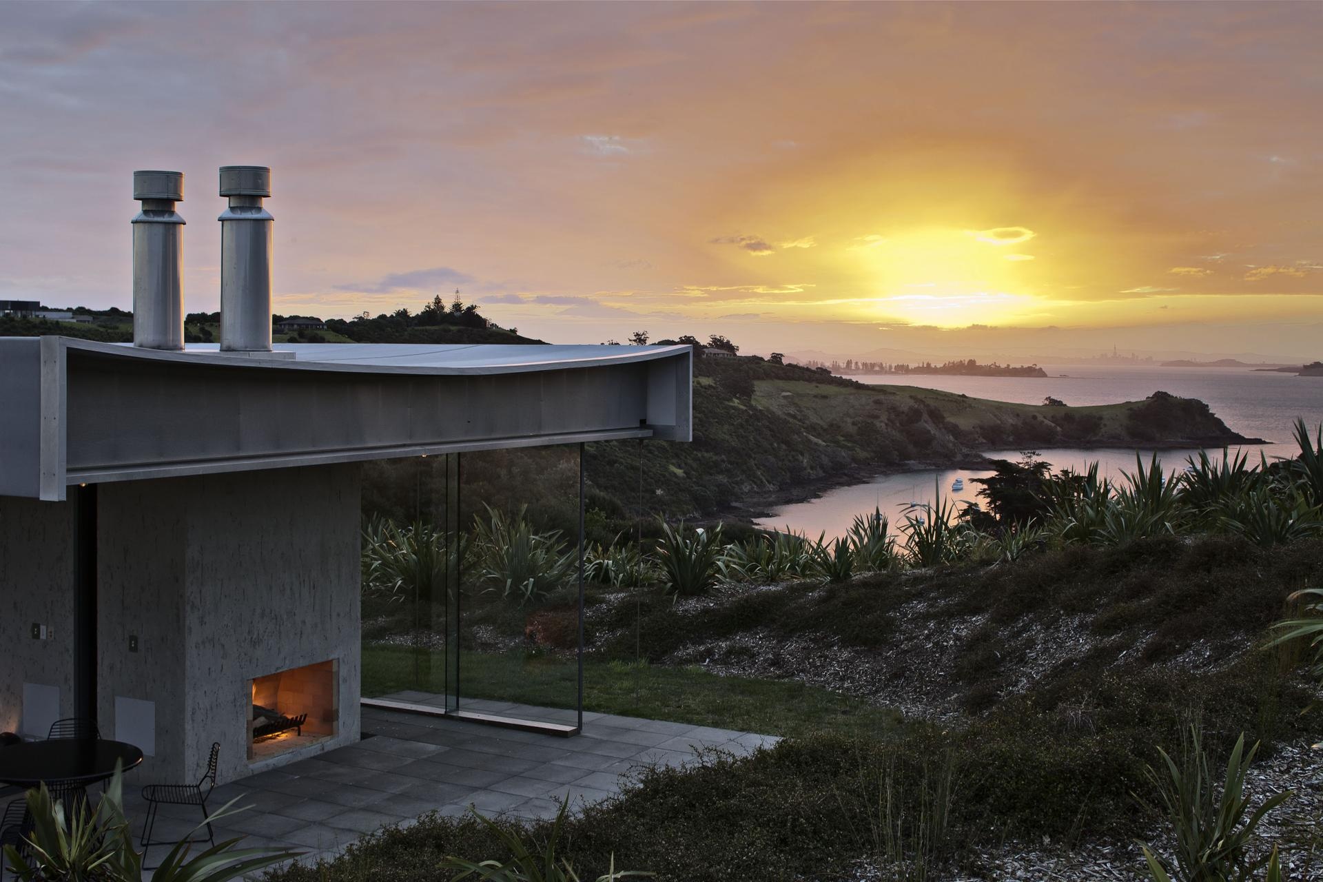 Island pro. Penny hay nz.