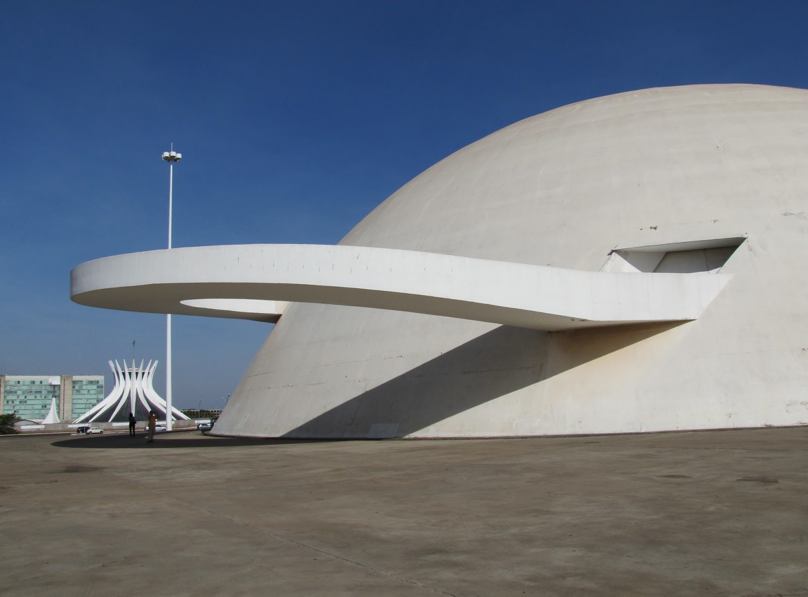 penccil: Oscar Niemeyer