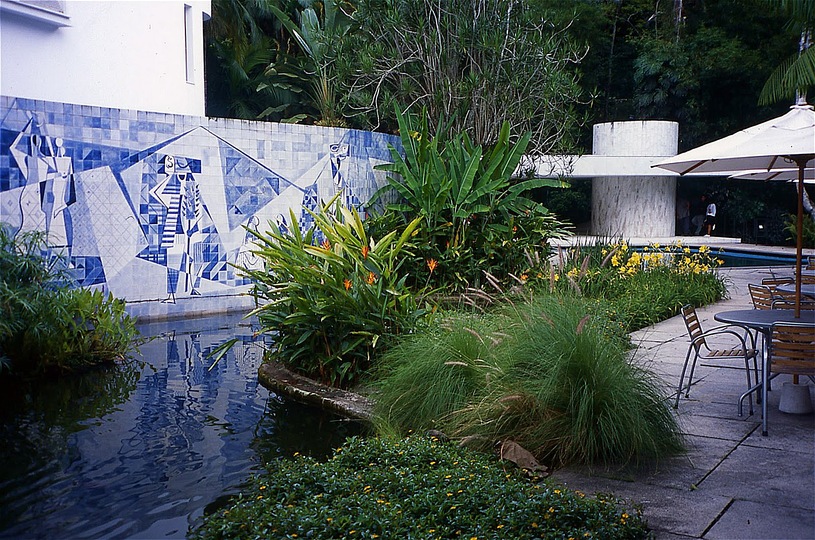 Roberto Burle Marx: Landscaping Brazil: 