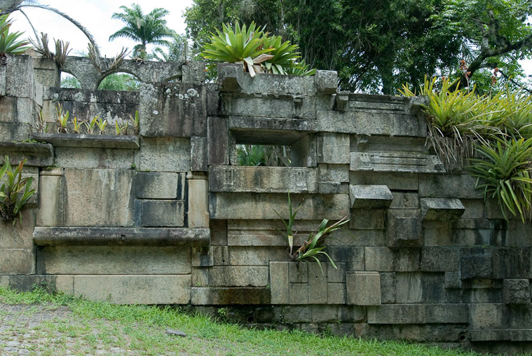 Roberto Burle Marx: Landscaping Brazil: 