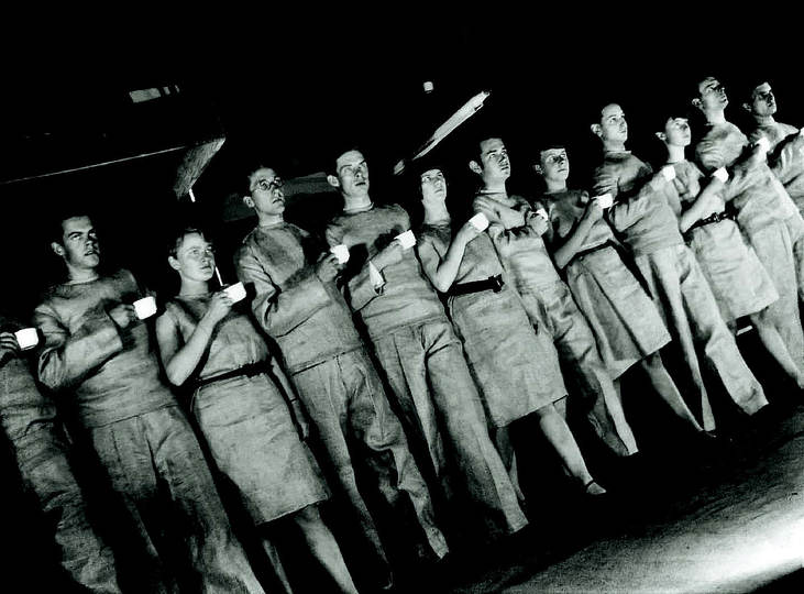 Bauhaus: Theatre Design: The young Bauhaus theatre in their Bauhaus Revue performing the Visit of the Professor L. in the City, 1929, photograph: Marianne Brandt