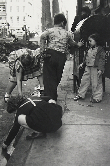 New York by Louis Faurer