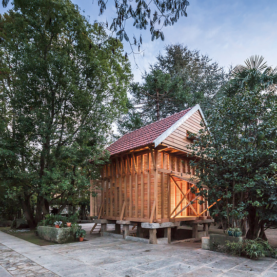Dovecote-Granary: 