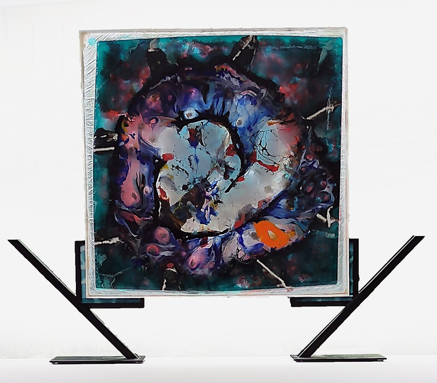 expansion series: Expansion - Spiral
400 x 400 x 40mm (LxHxD)
fused glass,
cast glass,
epoxy,
metal frame
