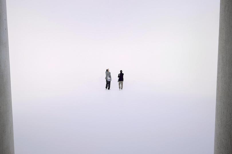 Doug Wheeler: Light and Space: 