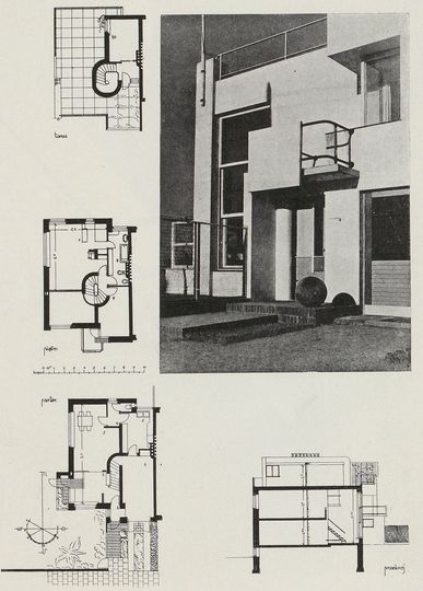 Praesens: Revue of Modernity 1930: 