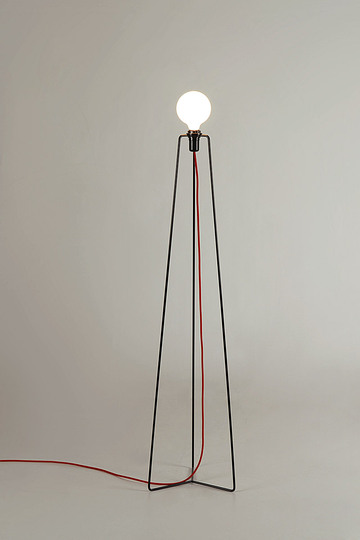Grupa: Model is a line of lighting fixtures distinguished by their geometric shapes and light and simple silhouettes. It comes in three different frame constructions and two different frame colors (black and white). Also, to add a dash of personality, you get to choose from 7 colors for the textile cable.