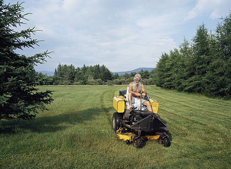 mowing the lawn: 