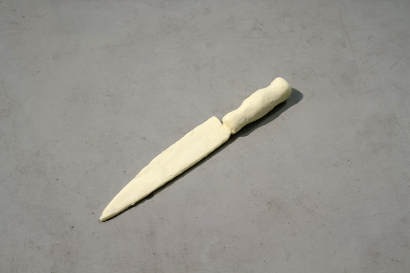 butter knife: butter knife
