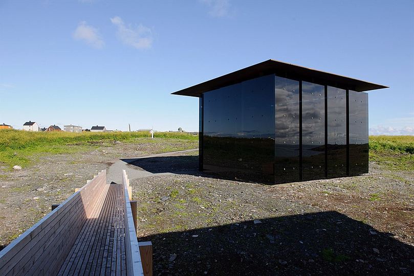 Steilneset Memorial by Bourgeois and Zumthor: 