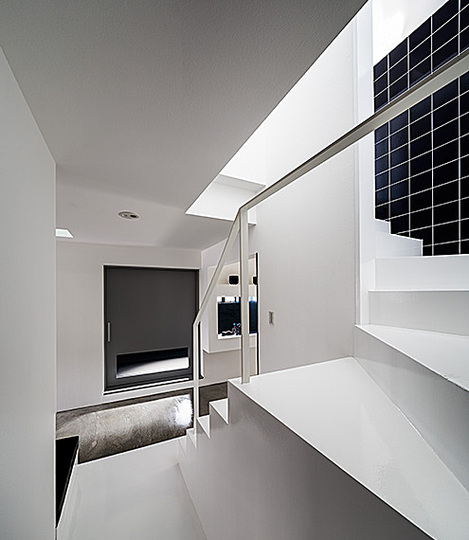 Scape House 窓辺の家 / Kouichi Kimura 木村浩: 