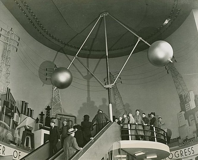 Trylon and Perisphere: 