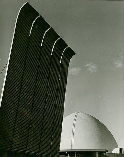 Trylon and Perisphere: 