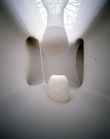 Ernesto Neto: Place of sensations: 