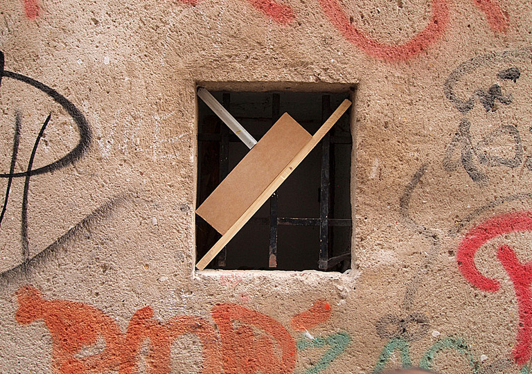 Street Art curated by the Collective: Momo and El Tono, Besancon, France.