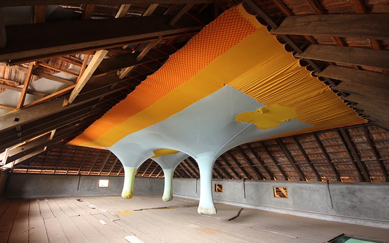 Ernesto Neto: Place of sensations: 