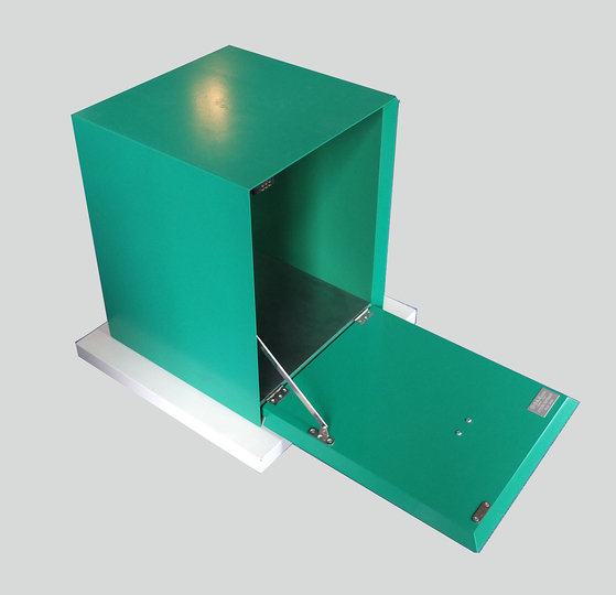 my first design: Sottsass unique piece