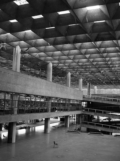 Brazil Modernism: Vilanova Artigas, FAU-USP, São Paulo, interior, 1961–9.