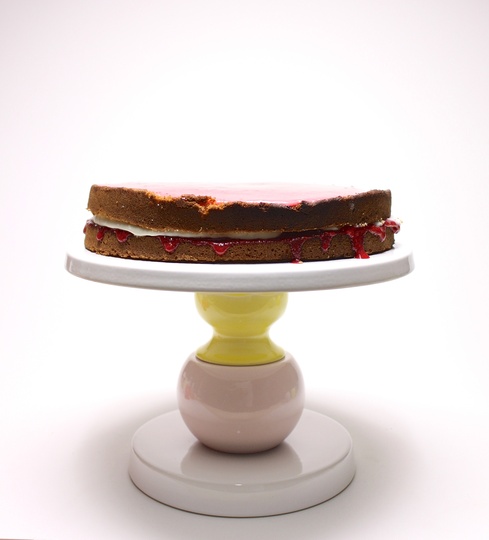 Soderlund Davidson: Cake Stand
