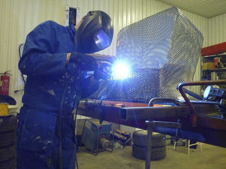 Making a Cool Chair, Davidson: Welding the last seams