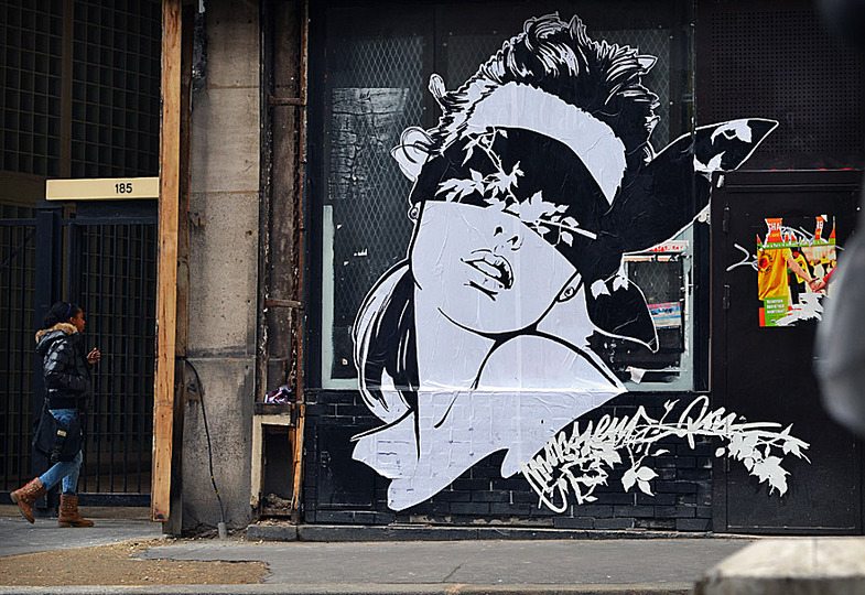 Paris Street Art by Monsieur Qui: 