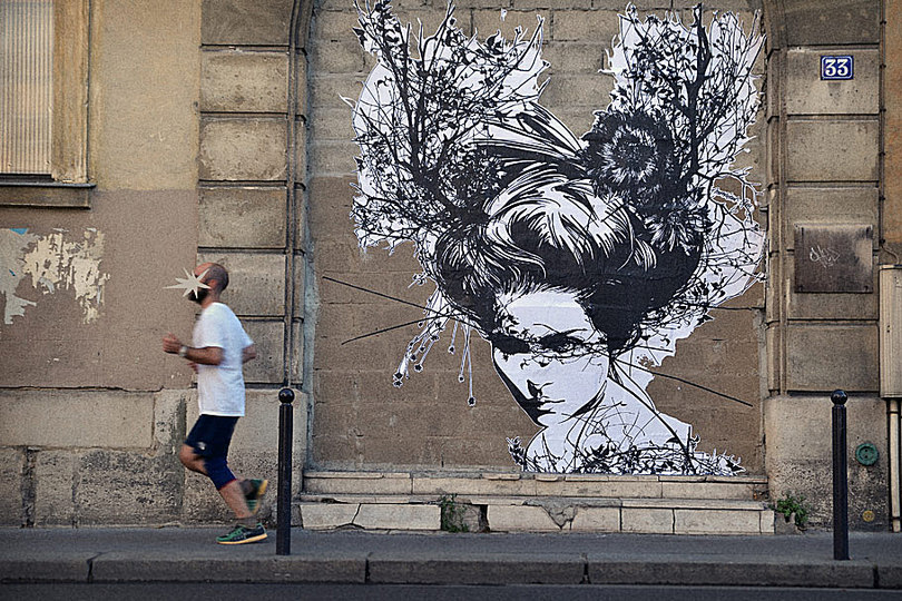 Paris Street Art by Monsieur Qui: 