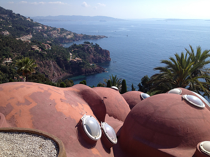 Palais Bulles and Antti Lovag: 