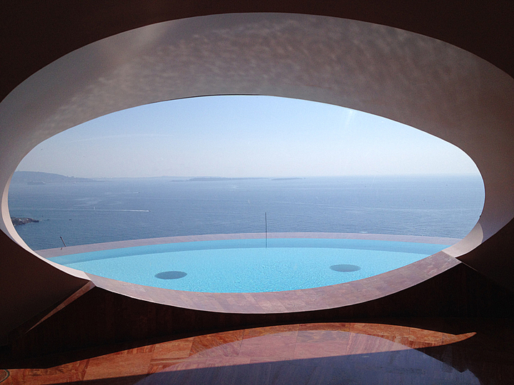 Palais Bulles and Antti Lovag: 