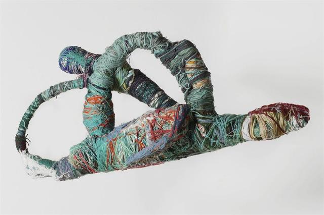 An Entangled World: The Art of Judith Scott: 