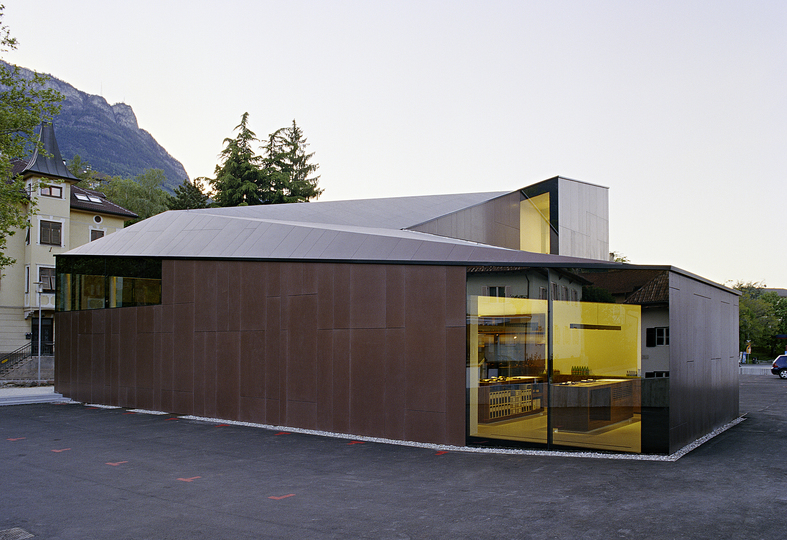 Food Architecture: feld72,
Winecenter
Kaltern, Italy
2006
Foto © Hertha Hurnaus