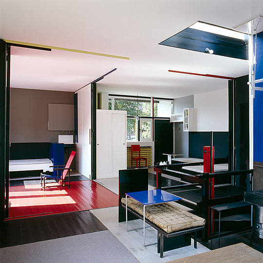 Space Revolution by Gerrit Rietveld