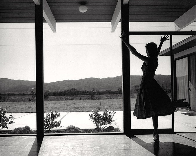 Bring the outside in: The houses of Joseph Eichler: 