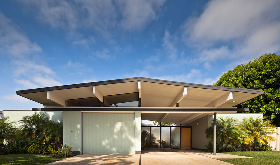 Bring the outside in: The houses of Joseph Eichler: 