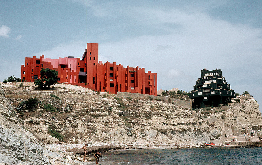 The red wall: 