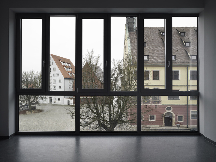 Ulm Community Center & Synagogue: View onto Schwoerhaus from the inside of the Synagogue 