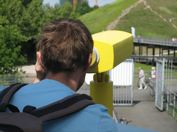 Social Benches and Connecting Views: 