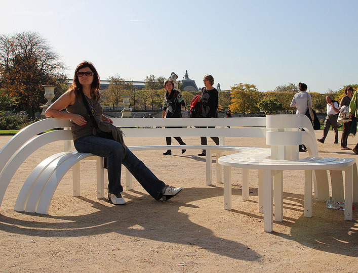 Social Benches and Connecting Views: 