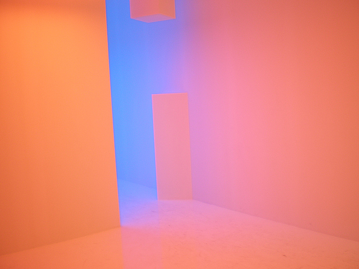 Carlos Cruz-Diez: Chromointerference: 