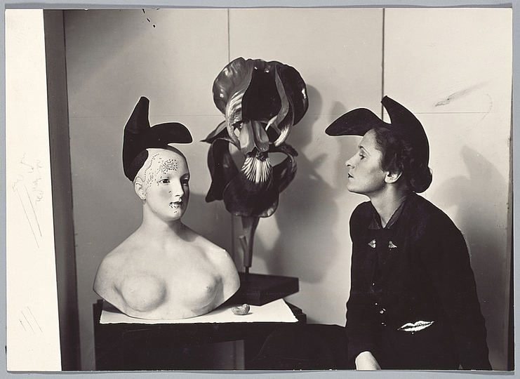 Objects of Desire: Gala Dalí wearing Elsa Schiaparelli’s Shoe Hat, 1938 © Salvador Dalí, Fundació Gala- Salvador Dalí, photo: André Caillet/VG Bild-Kunst, Bonn 2019
