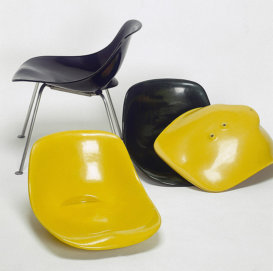 100 Years of Swiss Design: Willy Guhl, Models of Scobalit chair, 1948, Museum für Gestaltung Zürich, Design Collection, photo: FX. Jaggy, © ZHdK