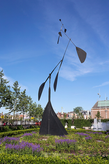 Kinetic Sculptures by Alexander Calder: Alexander Calder, La Spirale, 1958. Unesco Works of Art Collection © 2014 Calder Foundation, New York / Artists Rights Society, New York. Photo: Olivier Middendorp