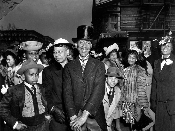 Weegee The Situation Photographer: Easter Sunday in Harlem, 1940 © Weegee/ Institut für Kulturaustausch, Tübingen 2013.