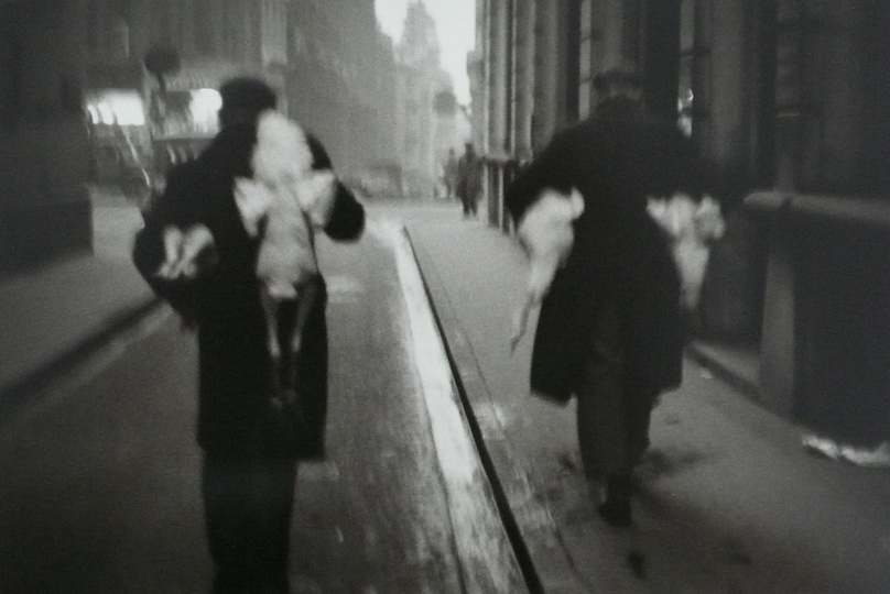 Paris Photo 2013: Sergio Larrain, Smithfield Market, London, 1959, Silver Gelatin Print - 23.6cm x 17.9cm © Sergio Larrain, courtesy of Michael Hoppen Gallery, Exhibitor : Michael Hoppen.