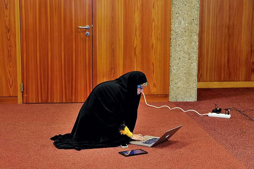 Waiting for the deal: Mark Henley, Waiting for the  Iran Deal, Geneva (Series), SwissInfo. © Mark Henley, Swiss Press.
Photo